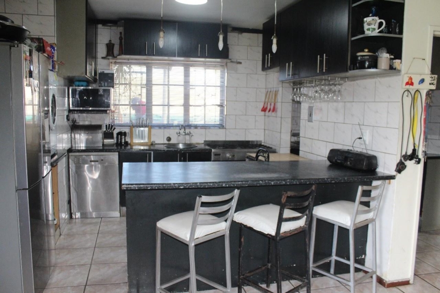 4 Bedroom Property for Sale in Northpine Western Cape